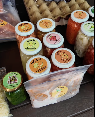 Recipientes de verduras listos y con fecha
